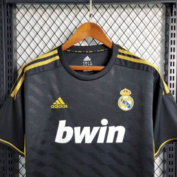 Real Madrid 2011/12 Away Retro Jersey - Image 11
