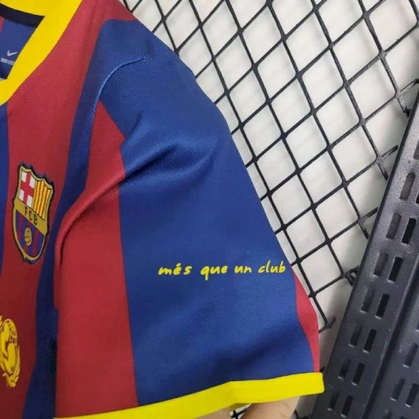 Barcelona 2010/11 Home Kids Kit - Image 6