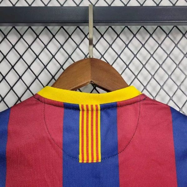 Barcelona 2010/11 Home Kids Kit - Image 4
