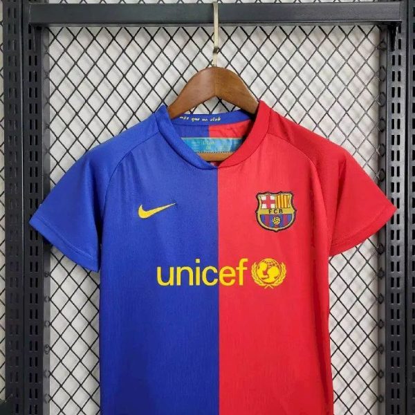 Barcelona 2008/09 Home Kids Kit - Image 2