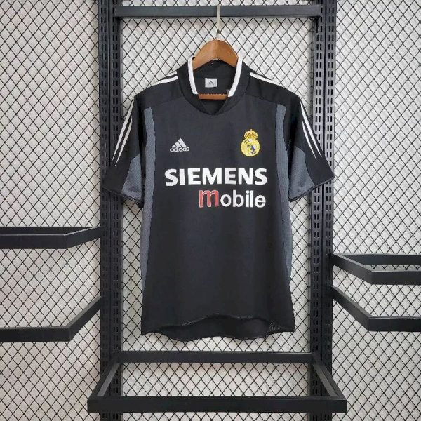 Real Madrid 2004/05 Away Retro Jersey - Image 2