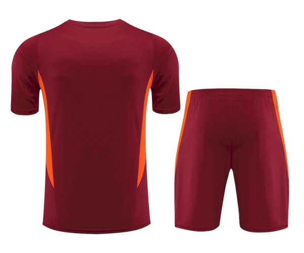 Manchester United 2023/24 Training Adult Jersey+Short 418 - Image 2