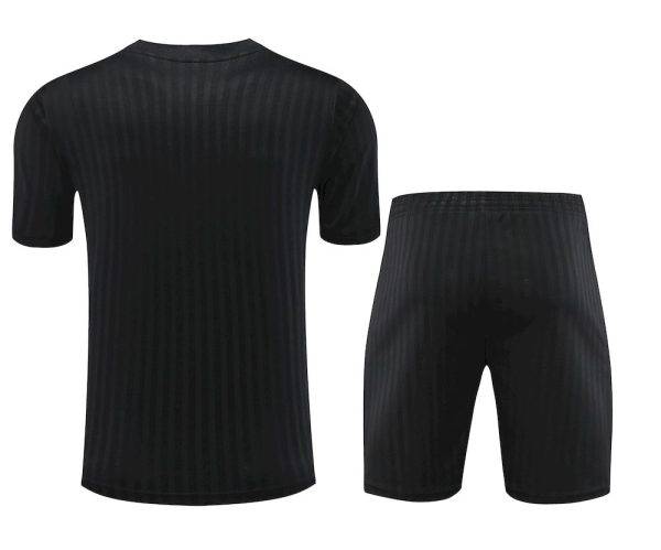 Manchester United 2023/24 Training Adult Jersey+Short 418 - Image 2