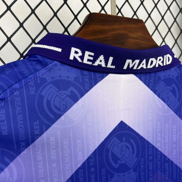 Real Madrid 1996/97 Away Retro Jersey - Image 3