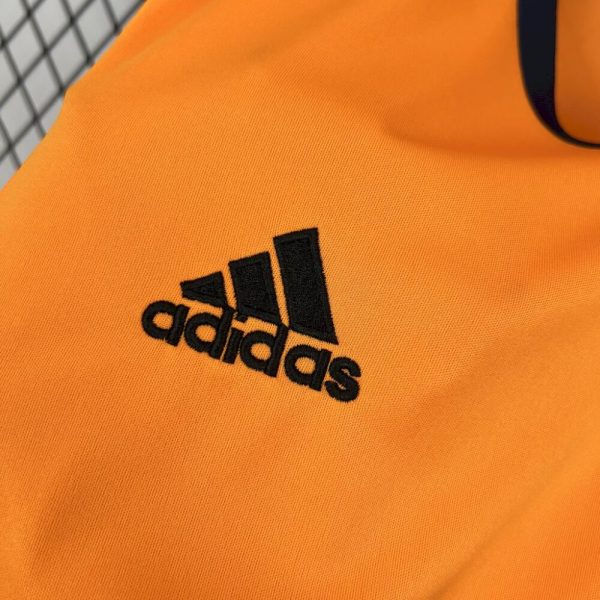 Real Madrid 2013/14 Third Retro Jersey - Image 5