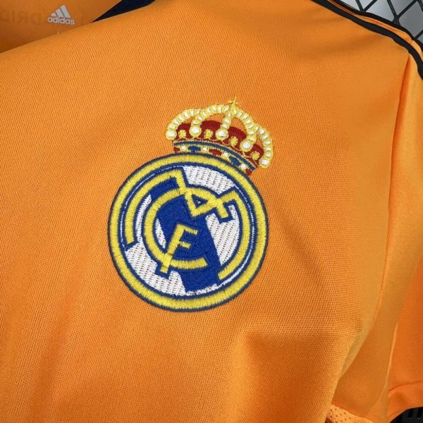 Real Madrid 2013/14 Third Retro Jersey - Image 4