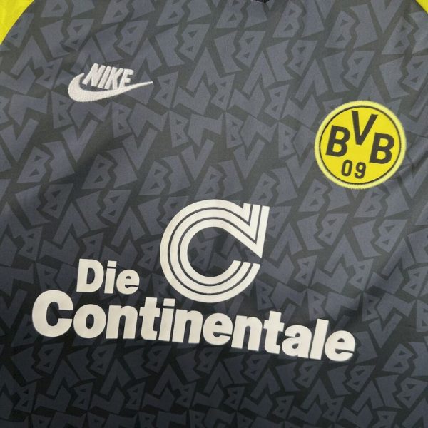 Borussia Dortmund 1995/96 Away Long Sleeves Retro Jersey - Image 4