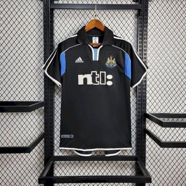 Newcastle United 2001/02 Away Retro Jersey - Image 2
