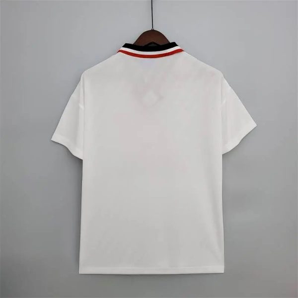 Manchester United 1996/97 Away Retro Jersey - Image 8